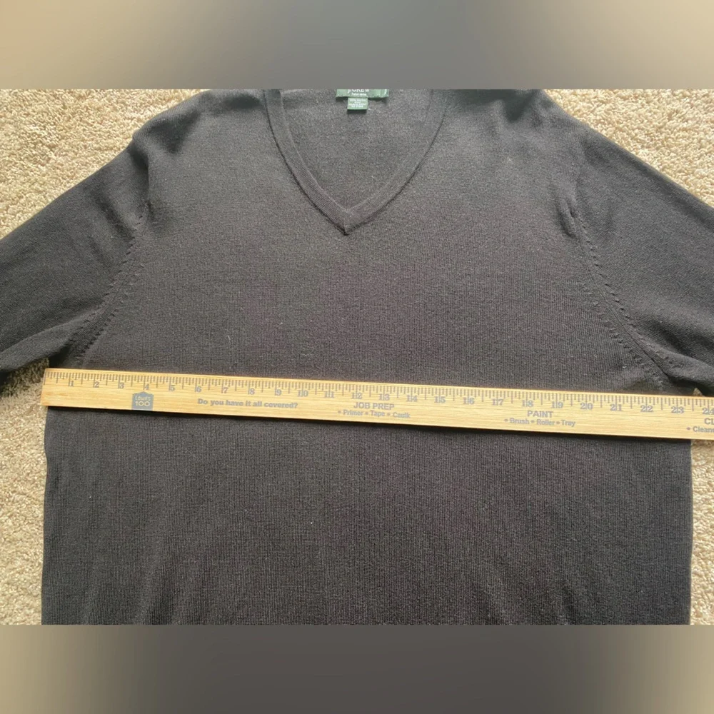 J Crew Knit Merino Wool Sweater V Neck Mens Size XLT Black Normalcore Preppy $98